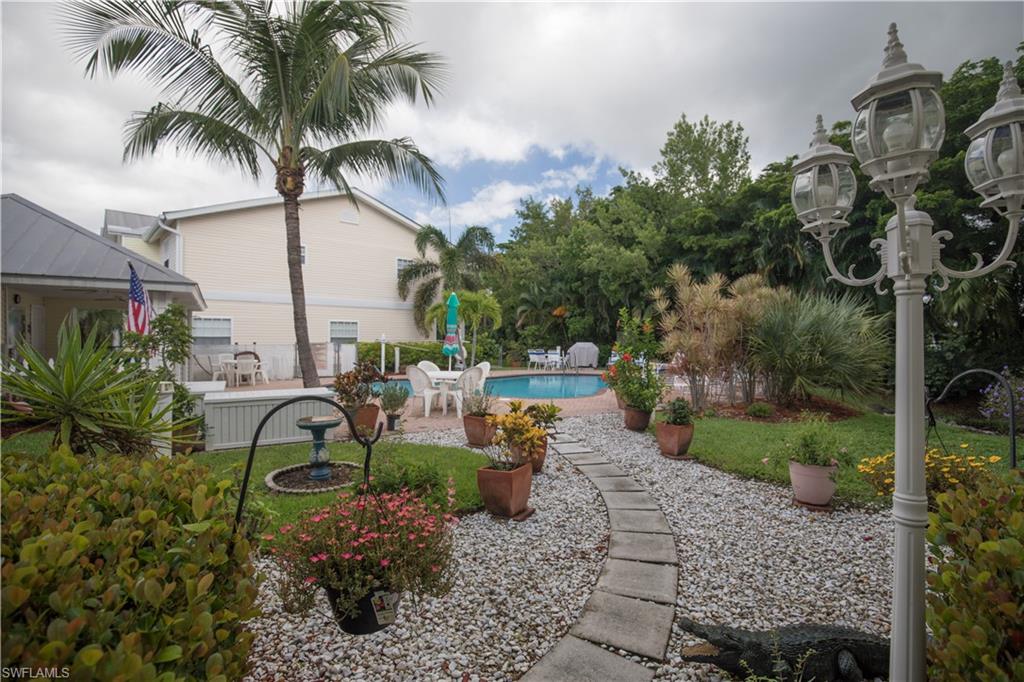 SHIPYARD VILLAS - Residential