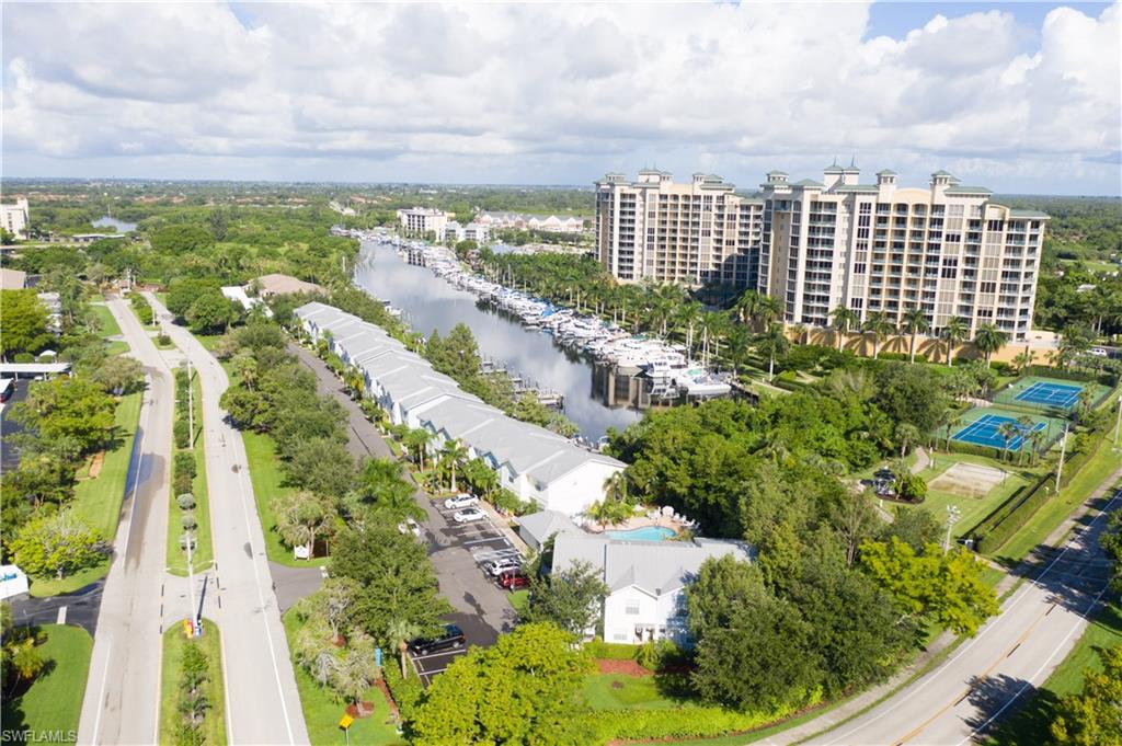 SHIPYARD VILLAS - Residential