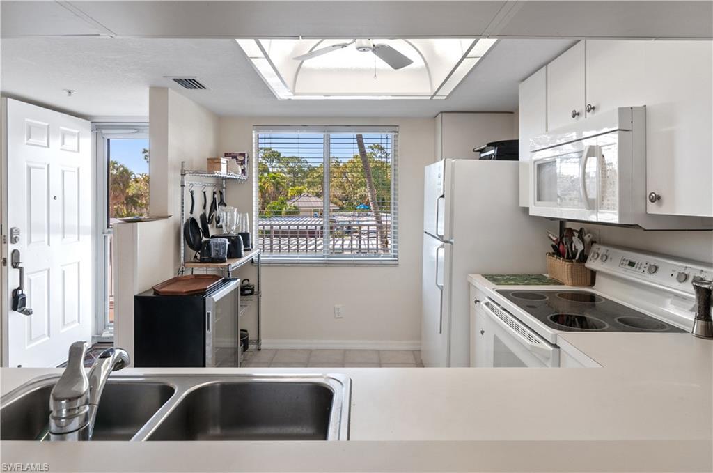 VILLAGES ON LAKE AUGUSTA - Residential