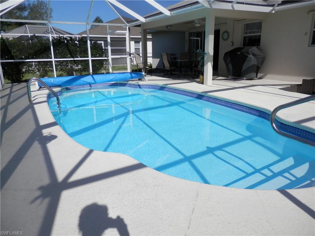 VARSITY LAKES - Residential