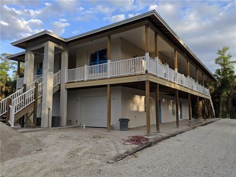 A home in NAPLES