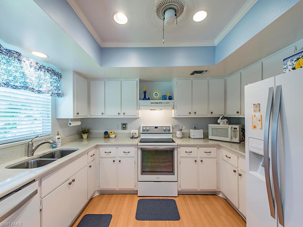 SOLANA OAKS - Residential