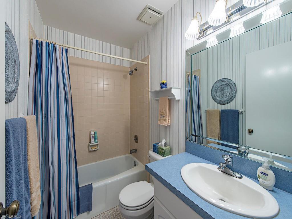 SOLANA OAKS - Residential