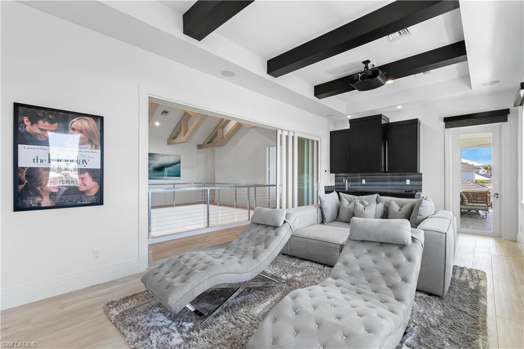 MARCO ISLAND - Residential