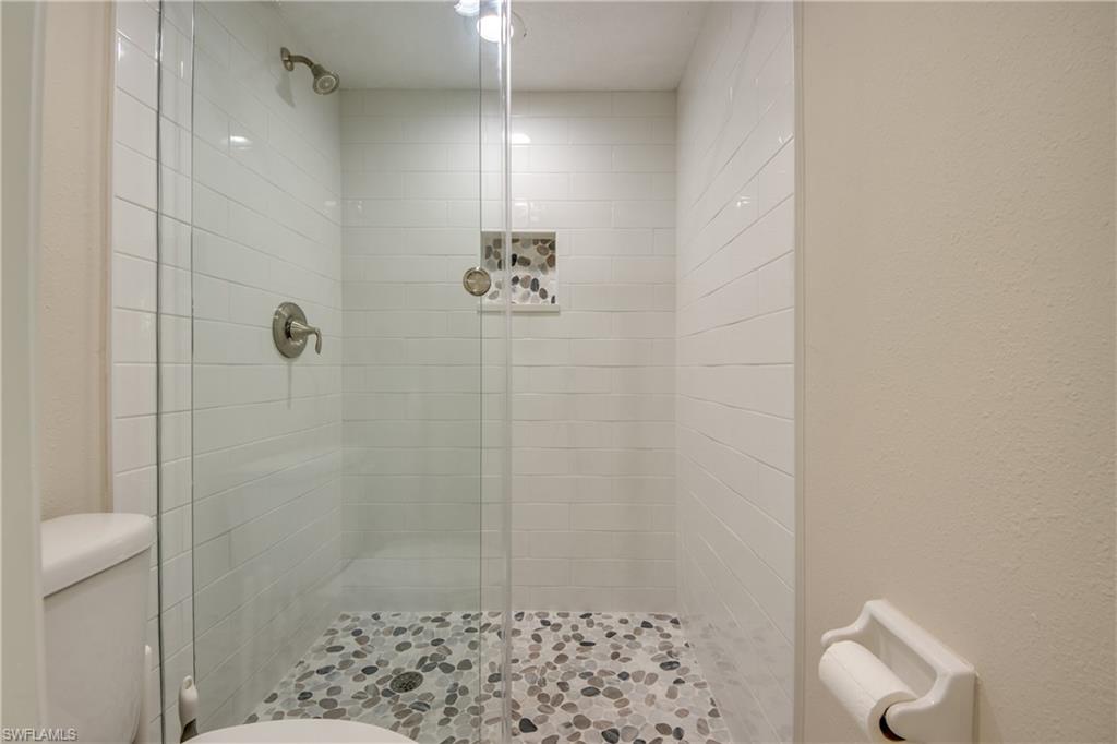 LORD JAMES CONDO - Residential