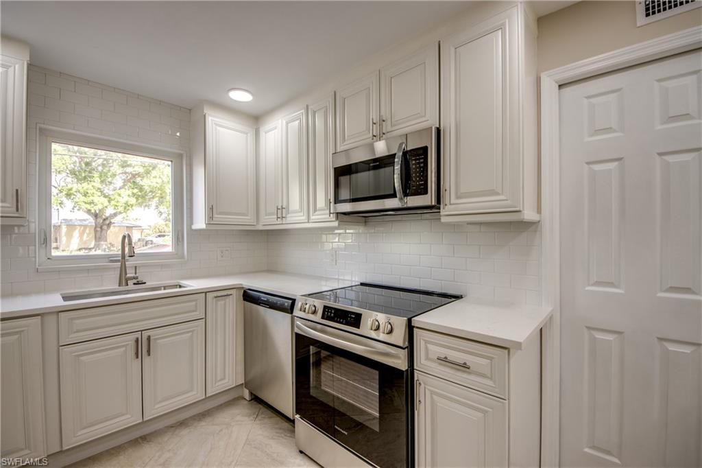 LORD JAMES CONDO - Residential