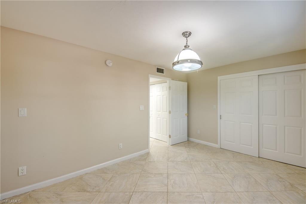 LORD JAMES CONDO - Residential