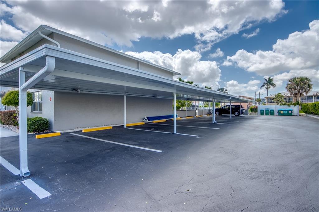 LORD JAMES CONDO - Residential