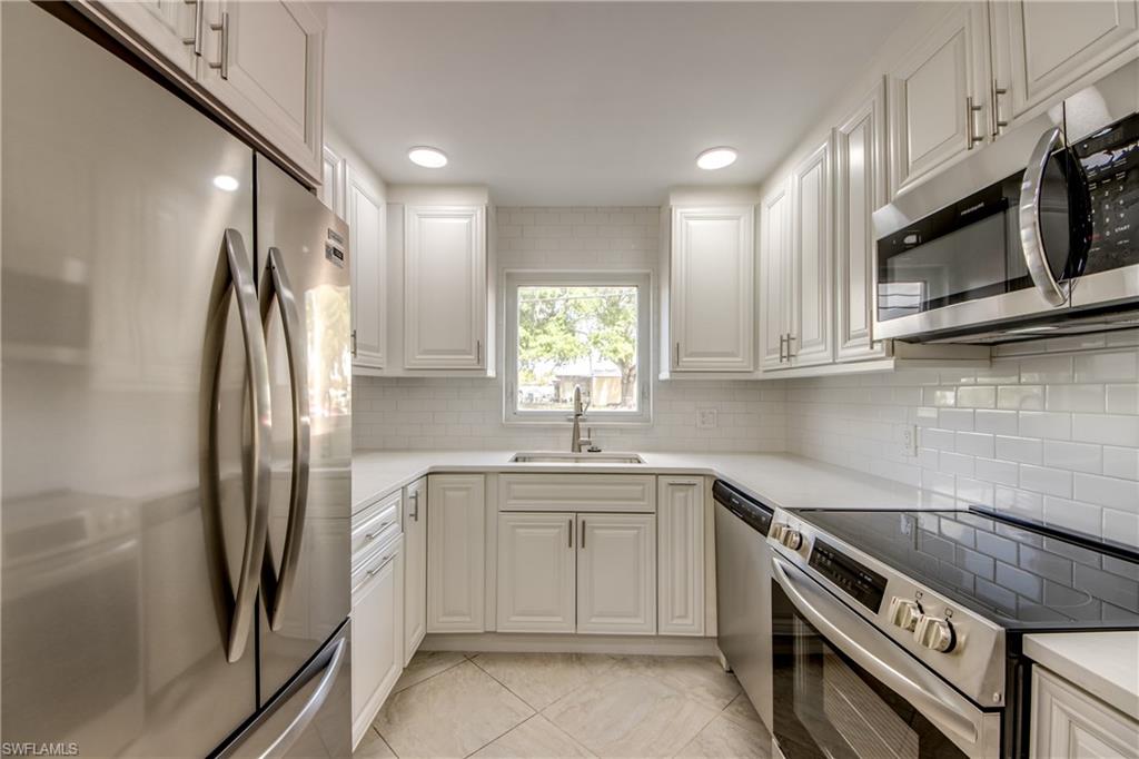 LORD JAMES CONDO - Residential