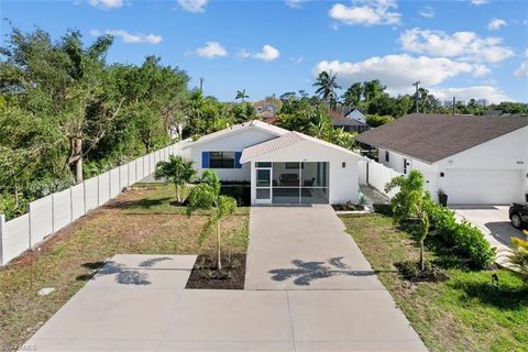 A home in NAPLES