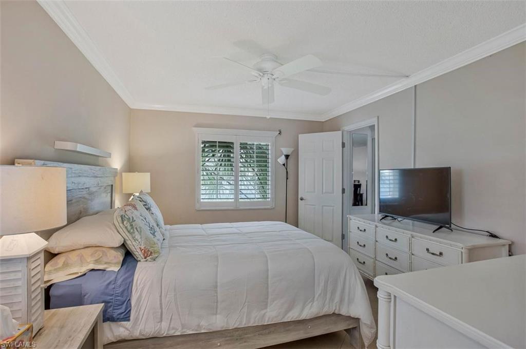 FAIRWAYS AT PAR TWO - Residential Lease