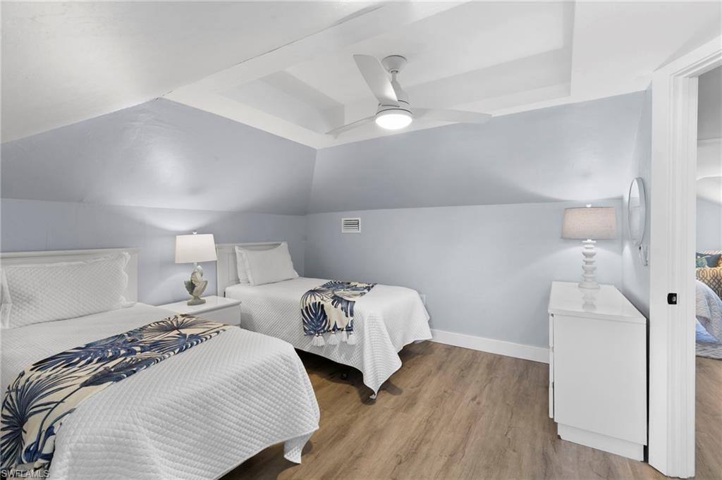 NAPLES PARK - Residential