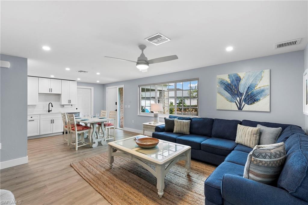 NAPLES PARK - Residential