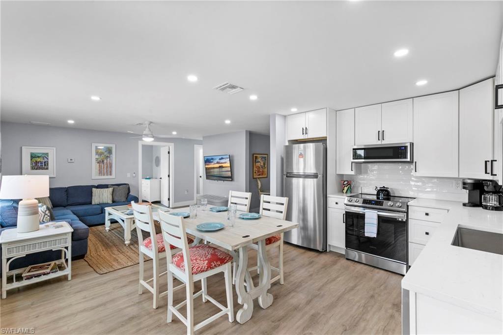 NAPLES PARK - Residential