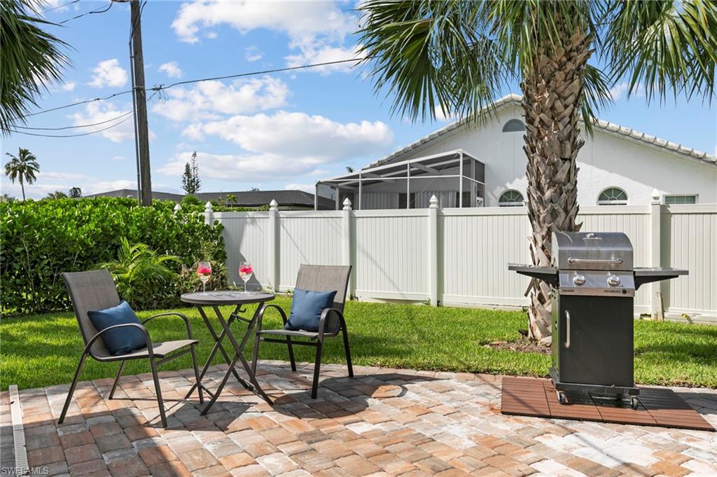 NAPLES PARK - Residential