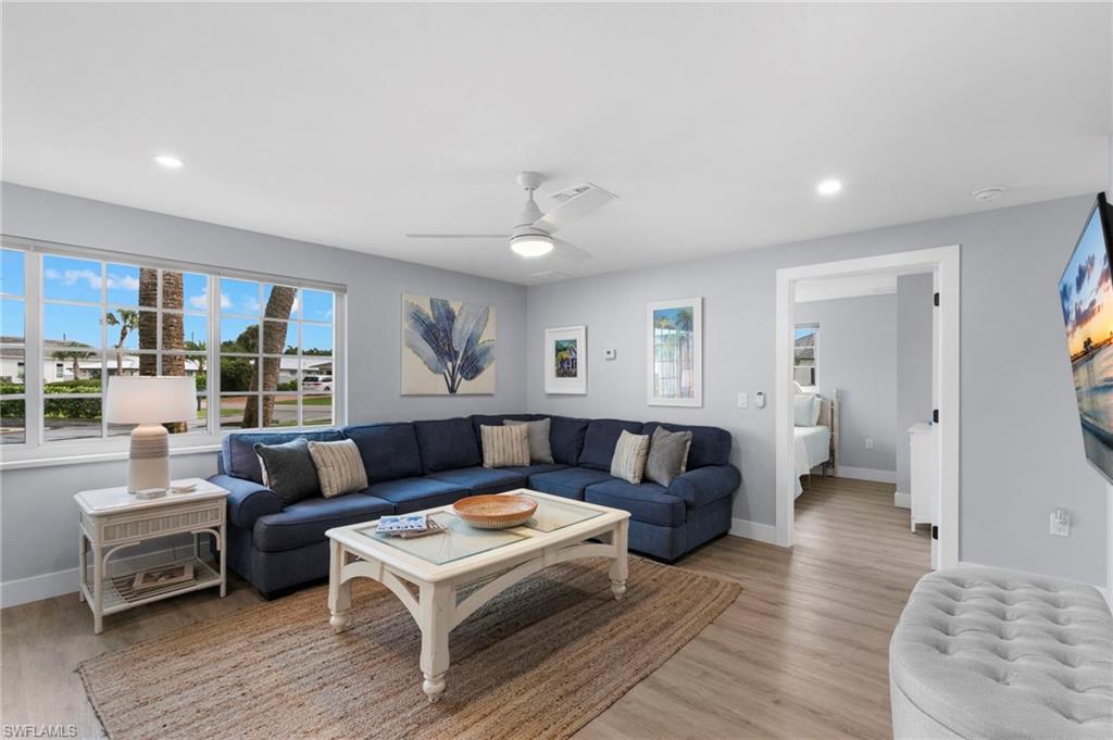 NAPLES PARK - Residential