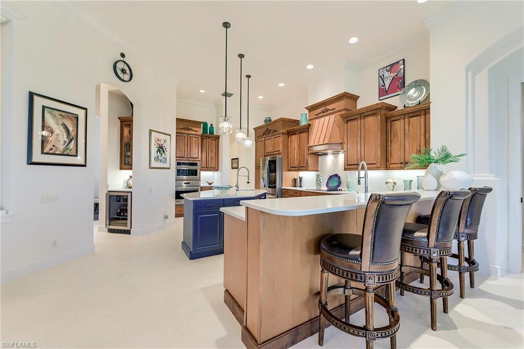 6891 Lakewood Isle DR