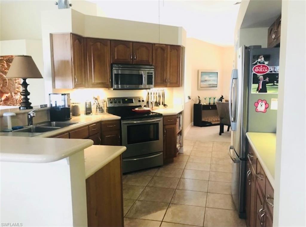 MARCO BEACH - Residential