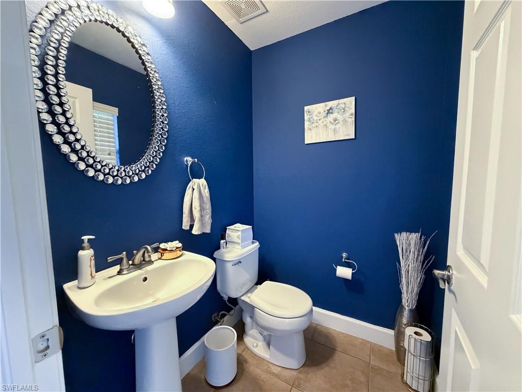 BAYSHORE COMMONS - Residential