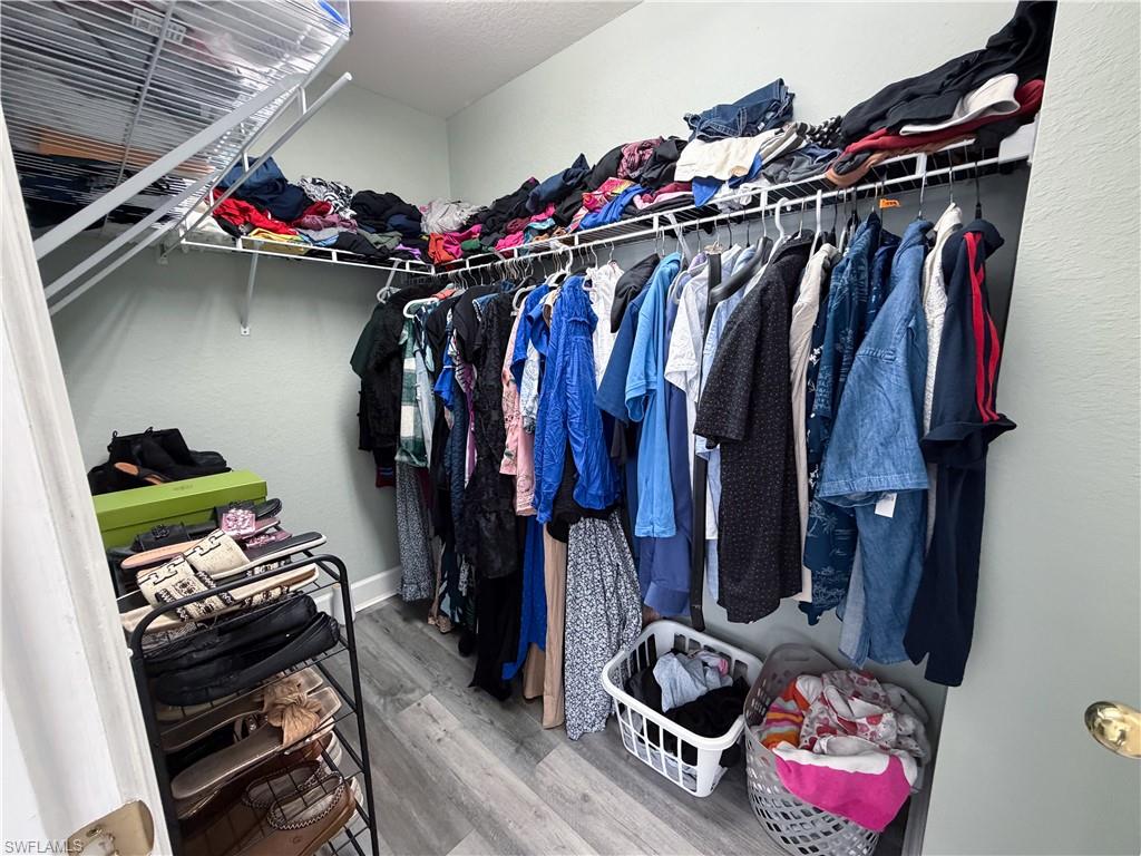 BAYSHORE COMMONS - Residential