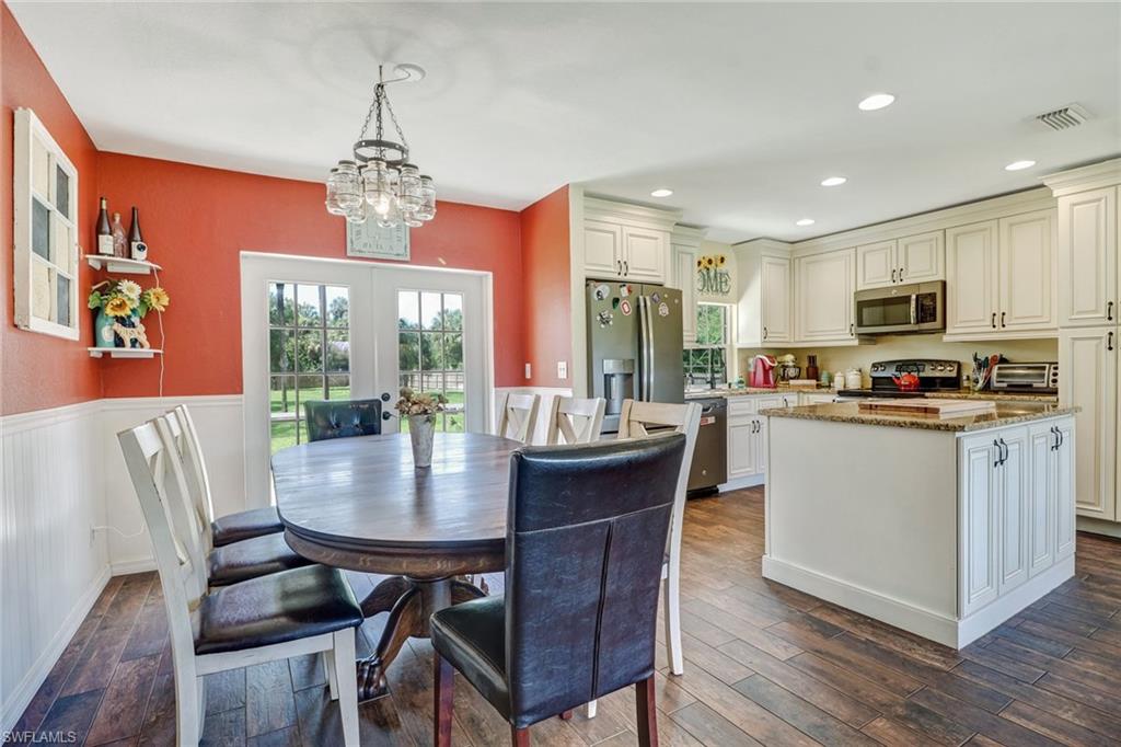 GOLDEN GATE ESTATES - Residential