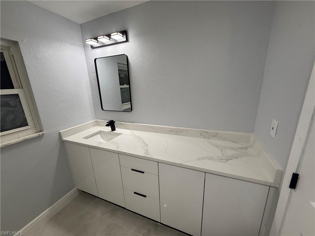 WILLOW LAKE - Residential