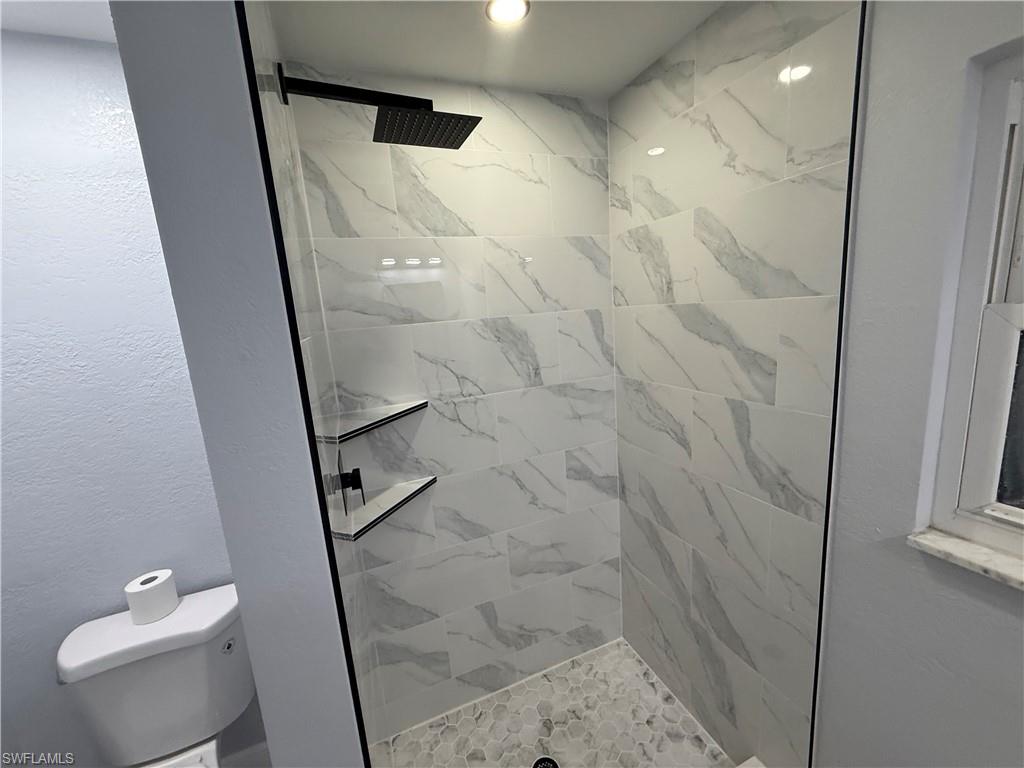 WILLOW LAKE - Residential