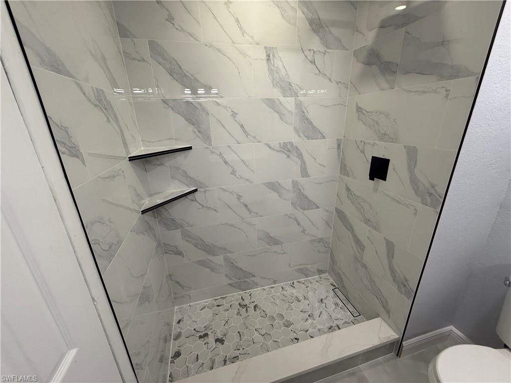 WILLOW LAKE - Residential