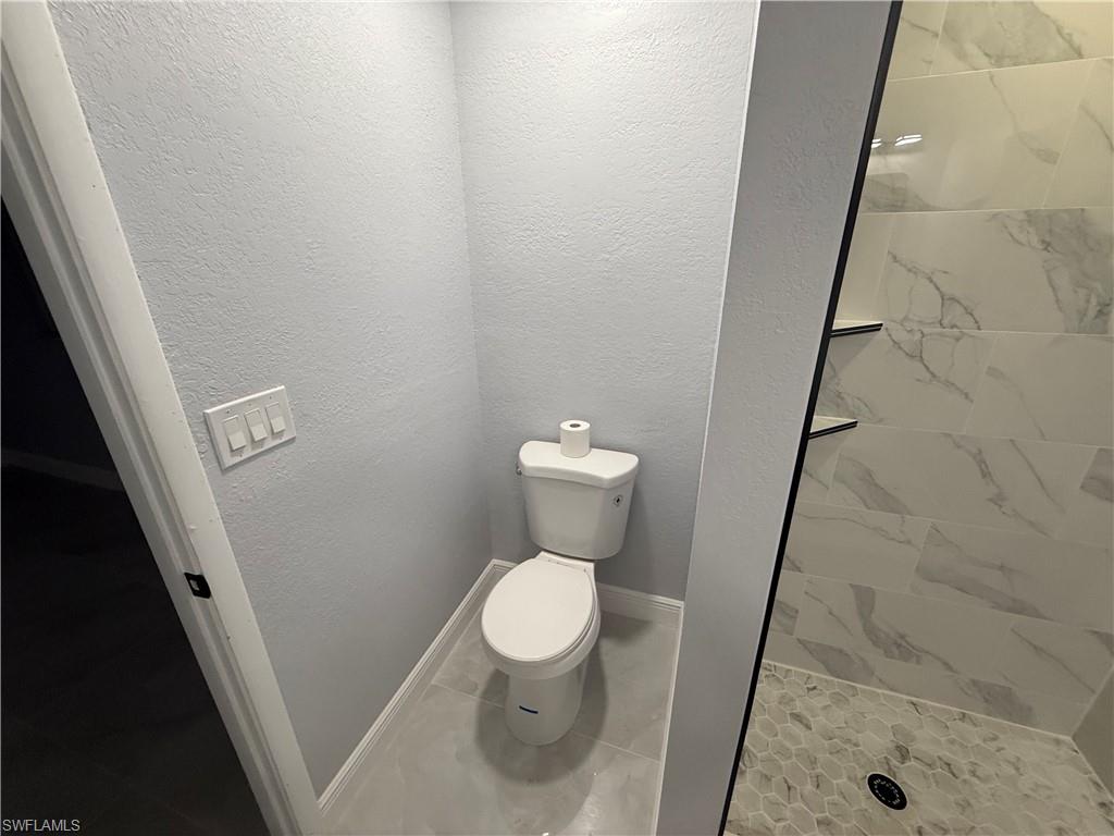 WILLOW LAKE - Residential