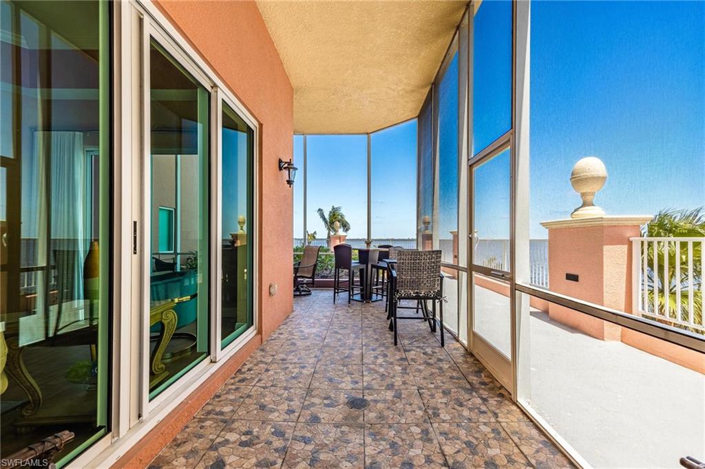 ST. TROPEZ - Residential Lease