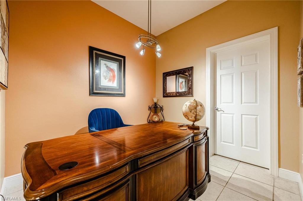 ST. TROPEZ - Residential Lease