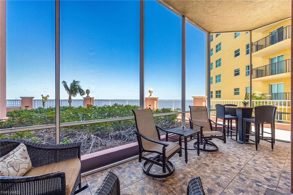 ST. TROPEZ - Residential Lease