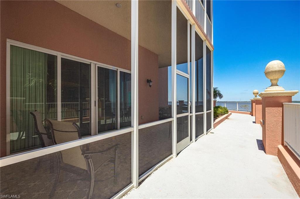 ST. TROPEZ - Residential Lease