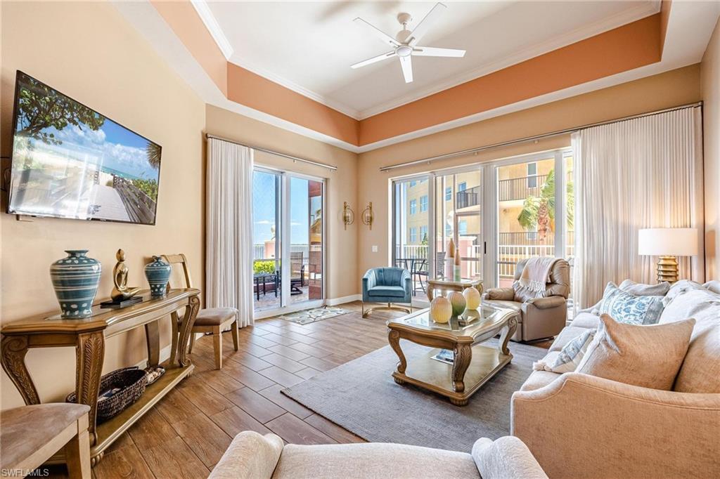 ST. TROPEZ - Residential Lease