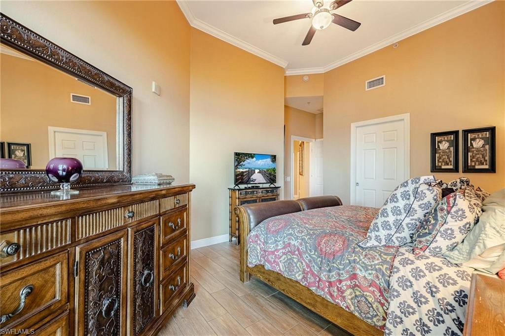 ST. TROPEZ - Residential Lease