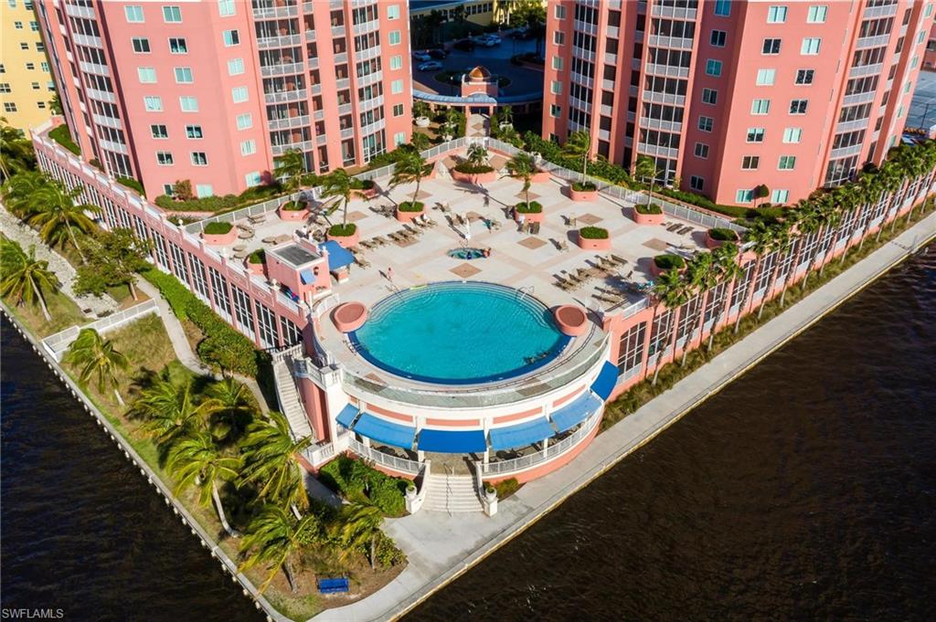 ST. TROPEZ - Residential Lease