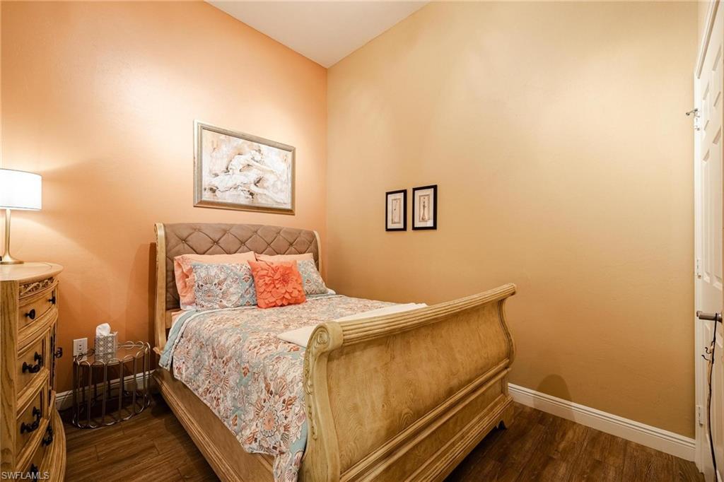 ST. TROPEZ - Residential Lease