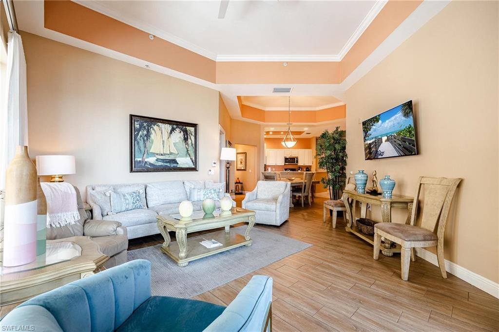 ST. TROPEZ - Residential Lease