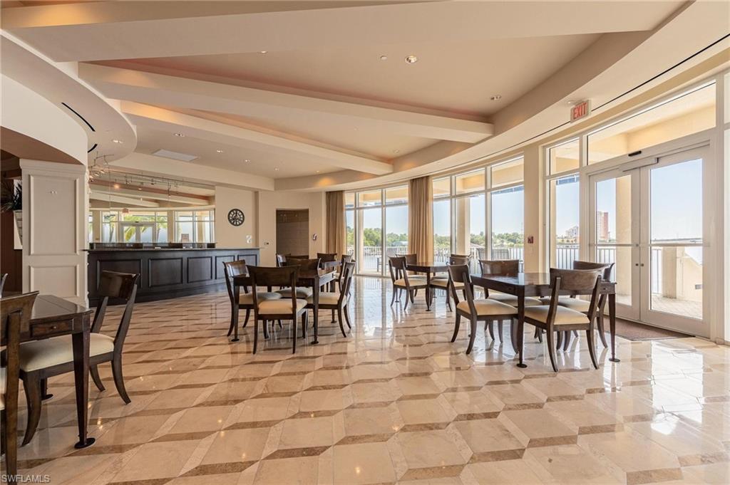 ST. TROPEZ - Residential Lease