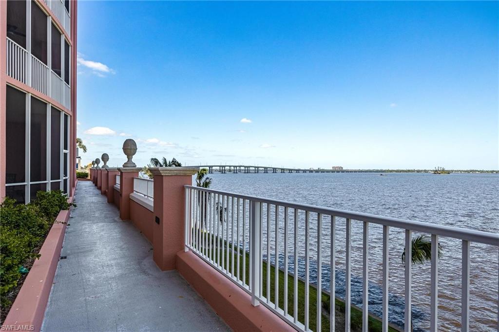 ST. TROPEZ - Residential Lease