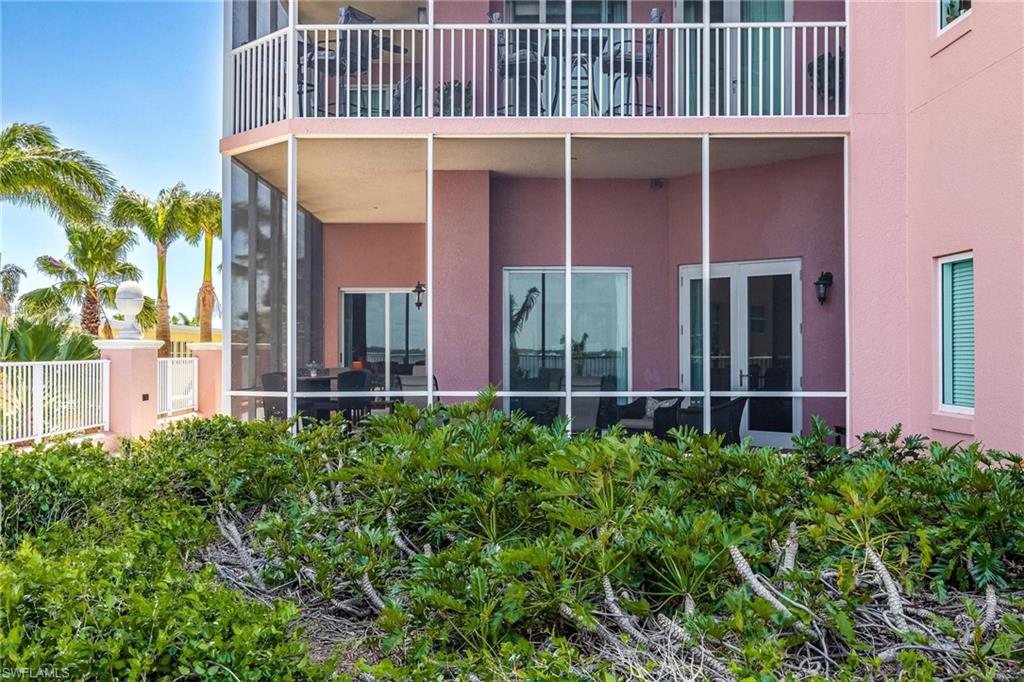 ST. TROPEZ - Residential Lease