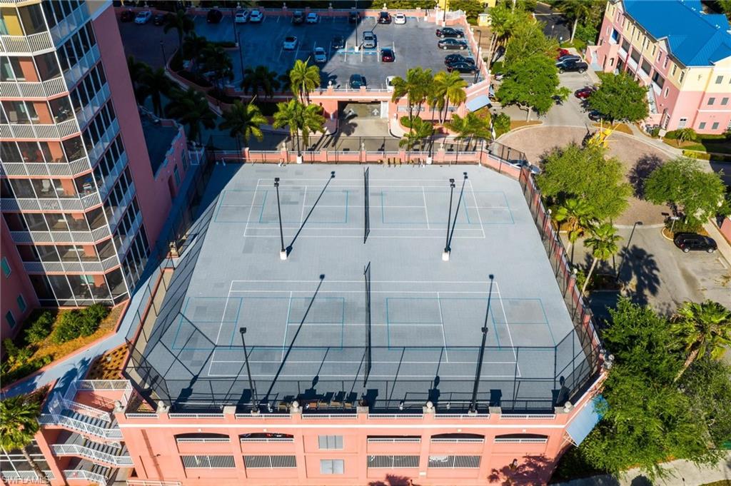 ST. TROPEZ - Residential Lease