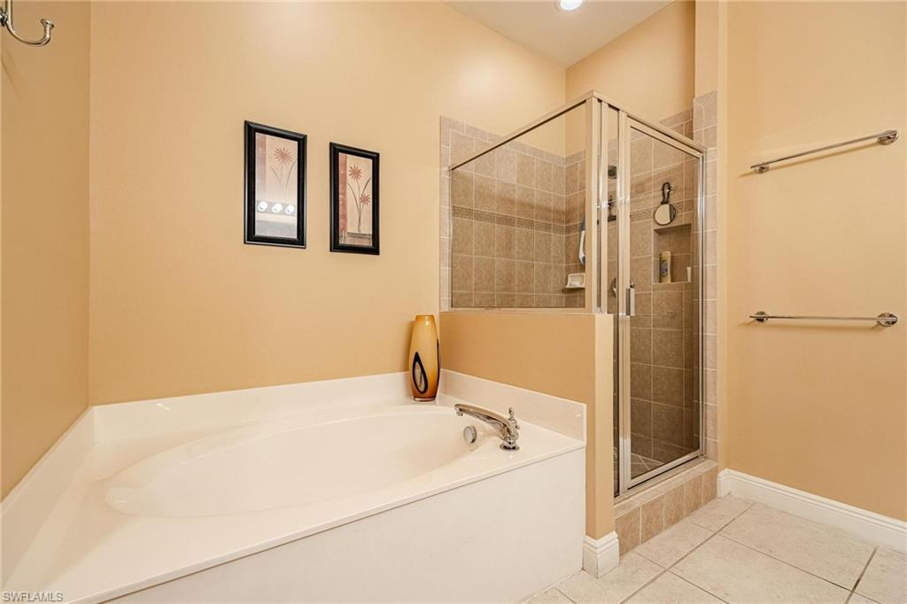 ST. TROPEZ - Residential Lease