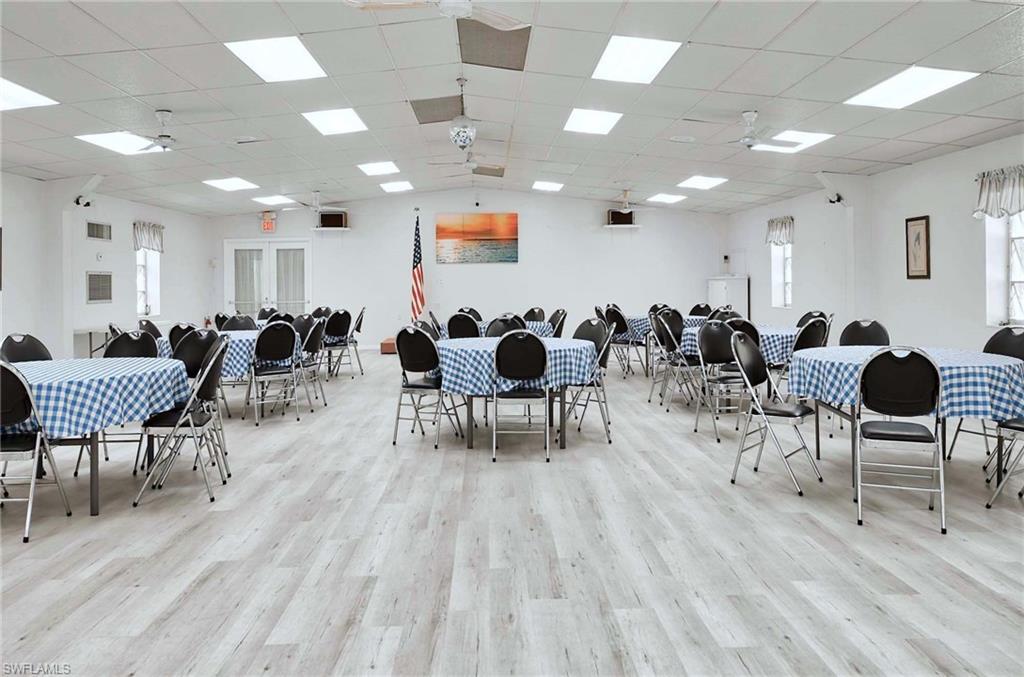 HENDERSON CREEK PARK - Residential