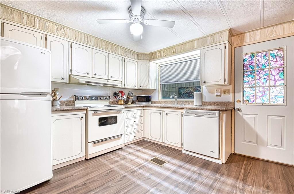 HENDERSON CREEK PARK - Residential