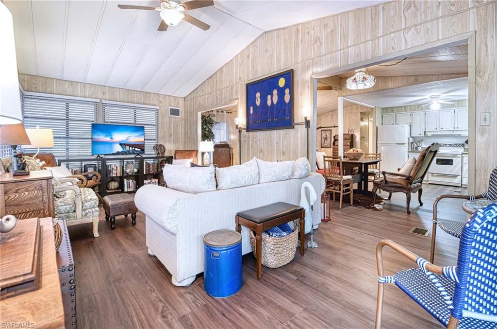 HENDERSON CREEK PARK - Residential