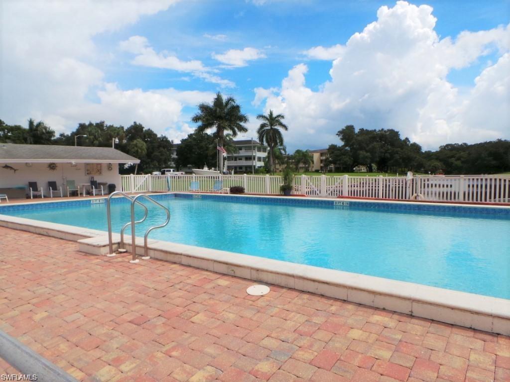 TROPIC TERRACE - Residential