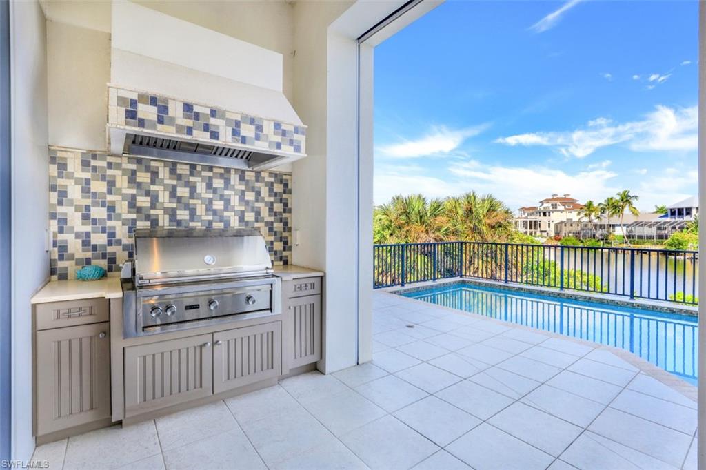 BAYFRONT GARDENS - Residential