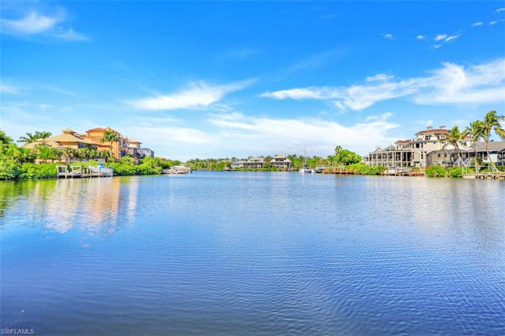 BAYFRONT GARDENS - Residential