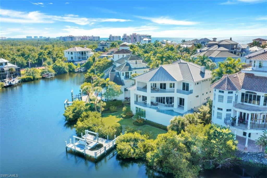 BAYFRONT GARDENS - Residential